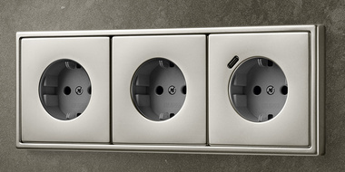 SCHUKO® Steckdosen mit USB bei G & R Elektro- und Gebäudetechnik GmbH in Schifferstadt
