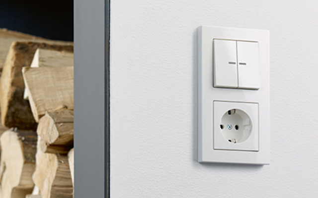 JUNG KNX Taster F 10 bei G & R Elektro- und Gebäudetechnik GmbH in Schifferstadt