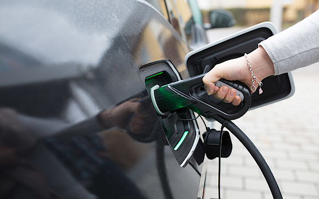 Elektro­mobilität bei G & R Elektro- und Gebäudetechnik GmbH in Schifferstadt