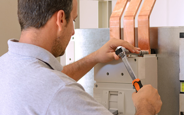 Nieder­spannungs­anlagen bei G & R Elektro- und Gebäudetechnik GmbH in Schifferstadt