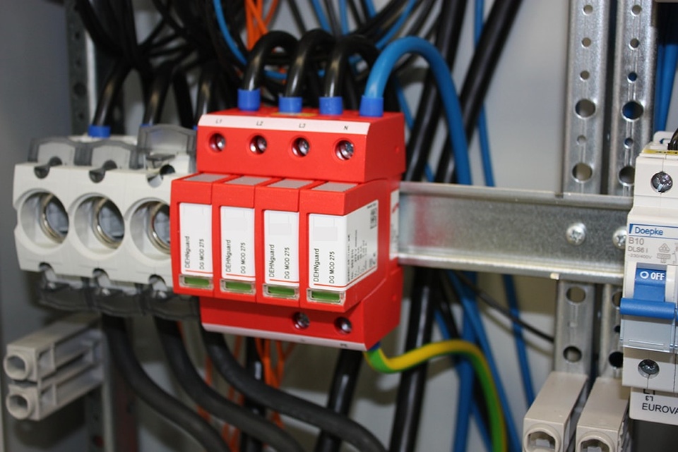 U berspannungsschutz bei G & R Elektro- und Gebäudetechnik GmbH in Schifferstadt